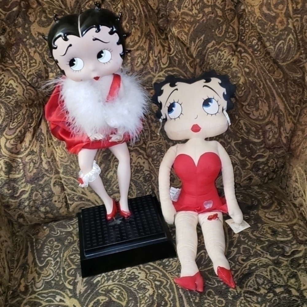 Vintage 2 pc Set 1983 Porcelain Betty Boop Dolls‎